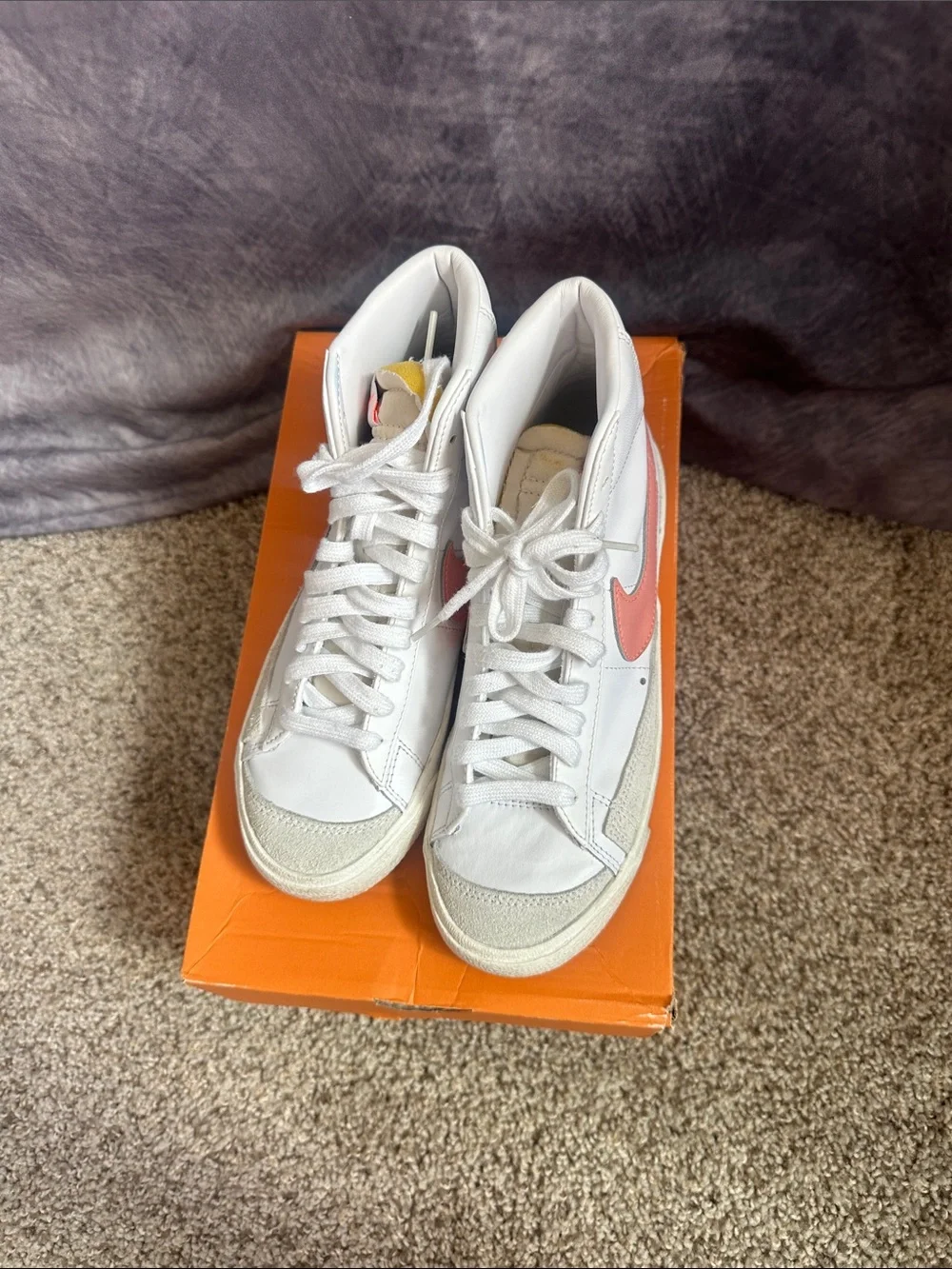 Nike High-Top Sneakers White with Pink Swoosh